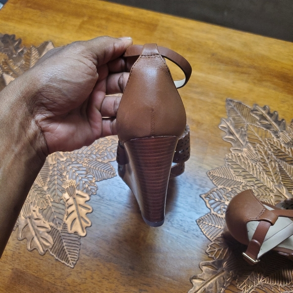 Authentic Tory Burch Leather Wedge - Picture 3 of 5